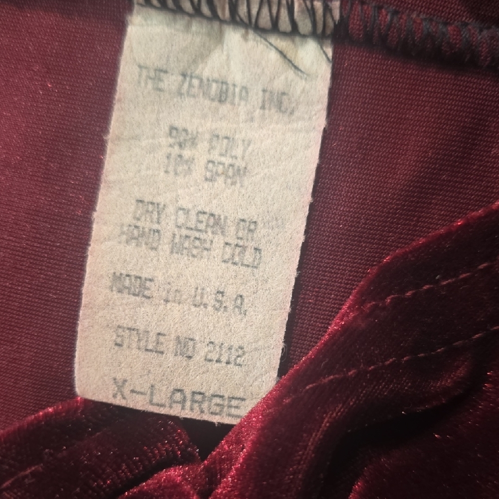 Zenobia Classic Burgundy  Dress - Picture 3 of 6